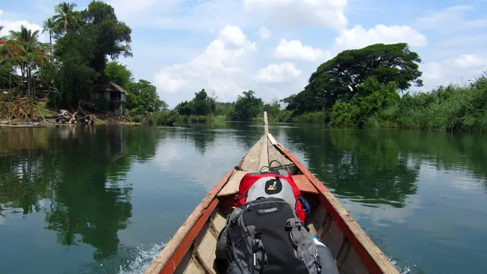 Longtail boat to Don Det island